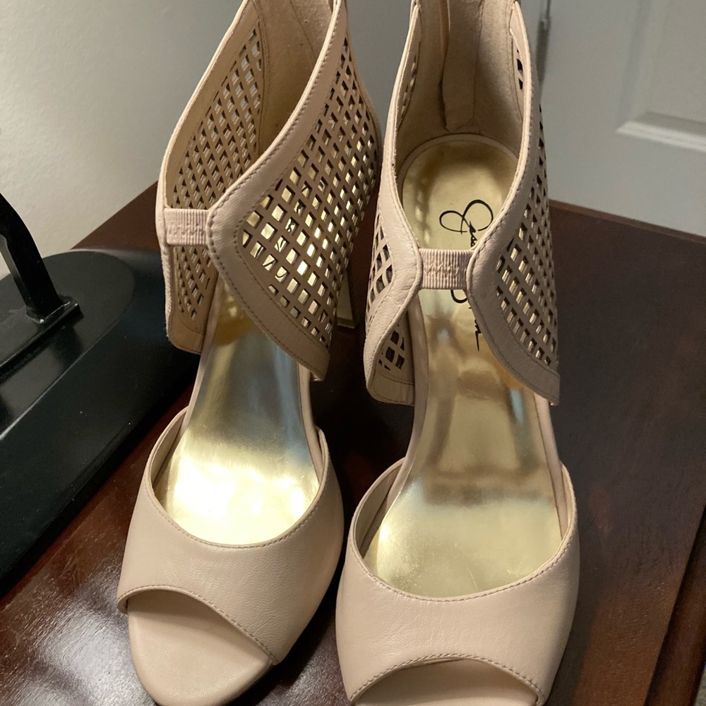Jessica Simpson, size 10, bootie style heels